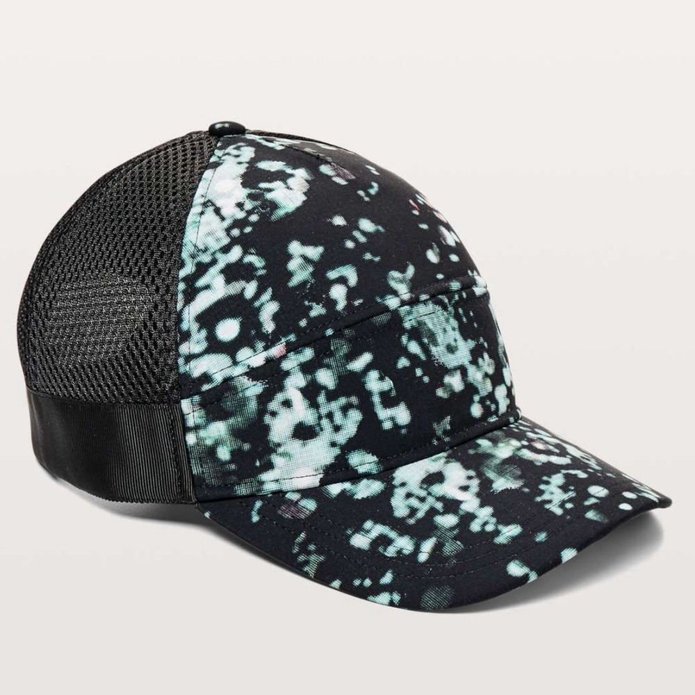 Lululemon Running Hat Snapback Mesh Dash Splash Cap Active‎ 5 Panel Black Blue